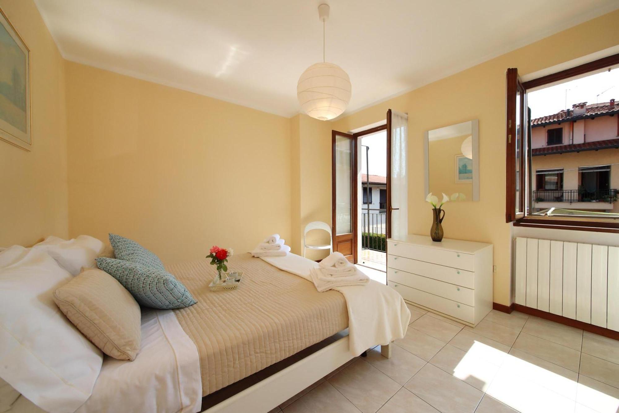 Petalo Bianco 100M From Lake - Happy Rentals Baveno Eksteriør bilde